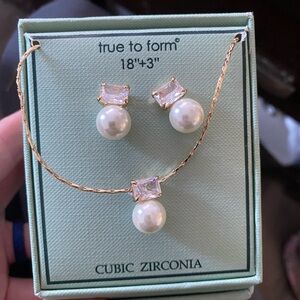 Cubic Zirconia Gold and Pearl Earrings